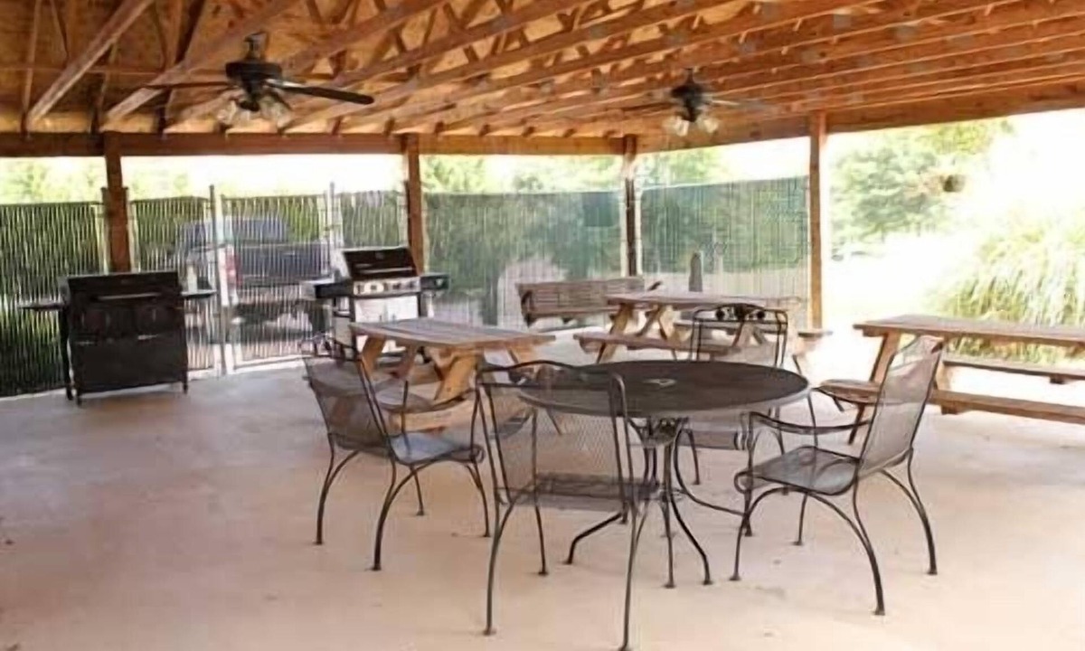 Lynchburg Apartment | East Side Suites