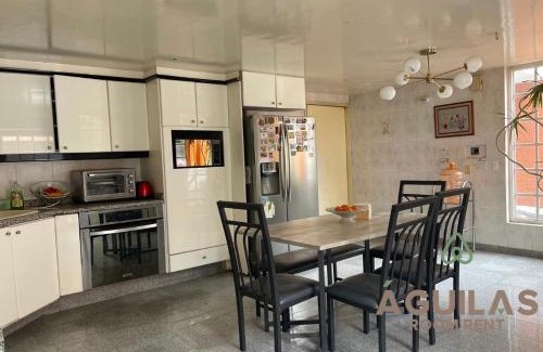 Alvaro Obregon House | Águilas Room Rent