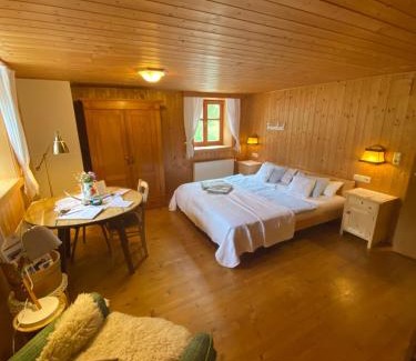 Warth Apartment | Älpler Stuba Appartements am Lärchenhof