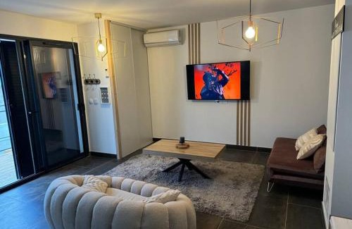 Ensues-la-Redonne Apartment | Écrin proche des calanques T2 Côte bleue