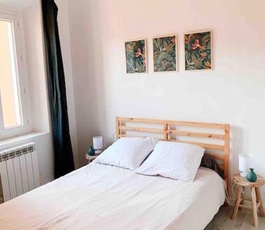 Port-Vendres Apartment | Écume: Duplex lumineux au cœur du village