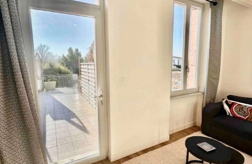 Villefranche-de-Lauragais Apartment | Élégance Lauragaise Wifi Parking Terrasse