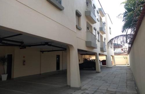 Parque Enseada Apartment | Ótimo Custo Benefício 400m da Praia