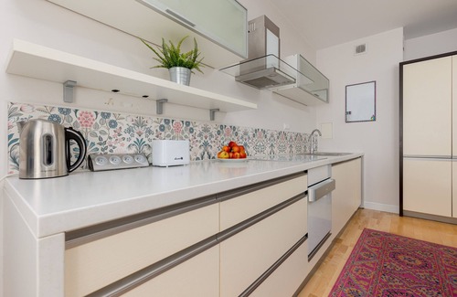 Targowek Apartment | Św. Wincentego 128 | Wifi, Pet-friendly, 1 Bedroom, Balcony, Parking, Warsaw