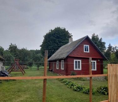 Anyksciai House | Šimtametis namelis
