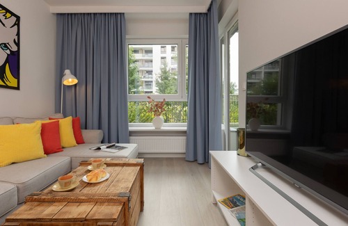 Zoliborz Apartment | Żoliborz Artystyczny by Renters