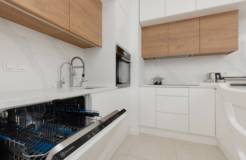 Zoliborz Apartment | Żoliborz Artystyczny Warsaw by Renters
