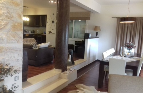 Pacheia Ammos House | ΑΠΕΡΙΟΡΙΣΤΗ ΘΕΑ ΣΕ ΘΑΛΑΣΣΑ ΚΑΙ ΒΟΥΝΟ ΦΙΛΙΚΟ ΠΡΟς ΤΗΝ ΟΙΚΟΓΕΝΕΙΑ