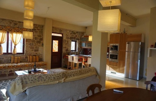 Kalavrita Cottage | ΕΞΟΧΙΚΗ ΚΑΤΟΙΚΙΑ studio nick