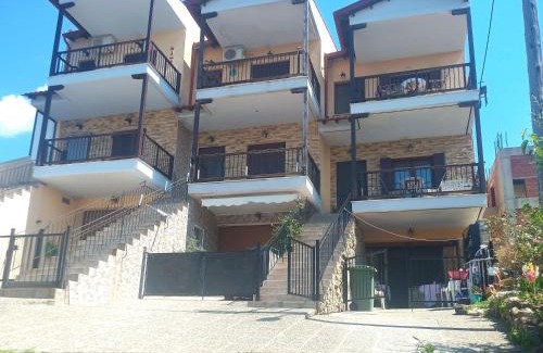 Nea Rodha Apartment | ΜΕΖΟΝΕΤΑ