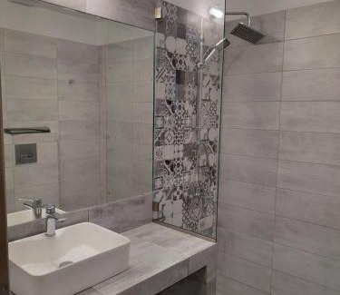 Karystos Apartment | Πολυτελές διαμέρισμα μπροστά στην παραλία MFD LUXURY APARTMENTS