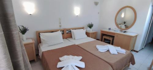 Livadi Hotel | ΣΕΡΙΦΟΣ ΜΠΙΤς