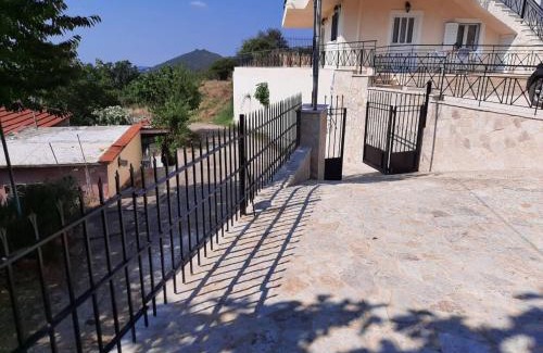 Dimitra Arkadias Apartment | Χαρά