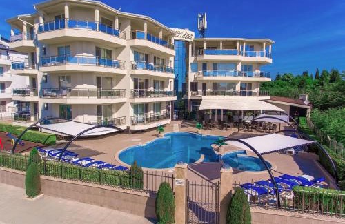 Chernomorets Hotel | Адена Трейд ЕООД