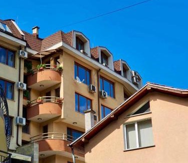Devin Apartment | Апартаменти Лили