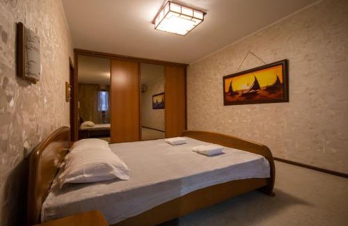Verkhnie Misto Apartment | Апартаменти 2-кімнатні поруч з Майданом Незалежності