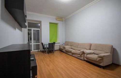 Verkhnie Misto Apartment | Апартаменти 3-кімнатні в центрі, Майдан Незалежності.