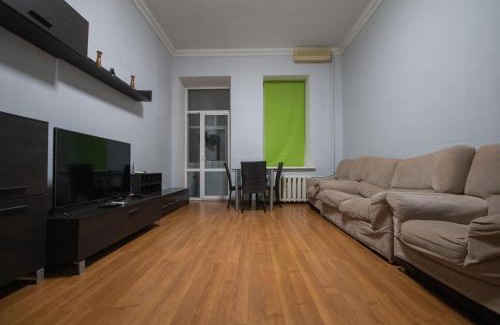 Verkhnie Misto Apartment | Апартаменти 3-кімнатні в центрі, Майдан Незалежності.