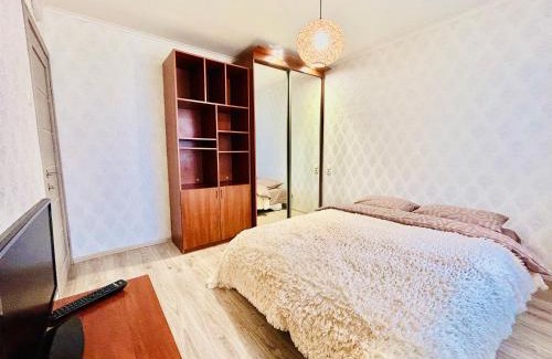 Petrovskoye Apartment | Апартаменты на Богомольца
