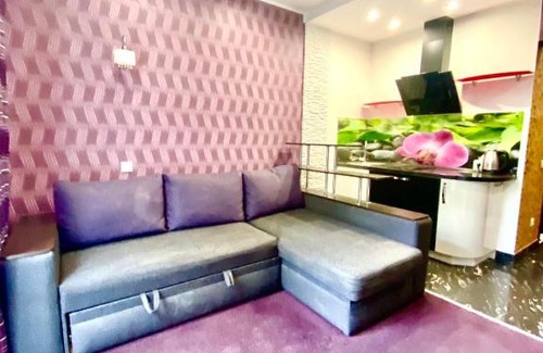 Podilskyj Apartment | Апартаменты -студия с французским балкончиком