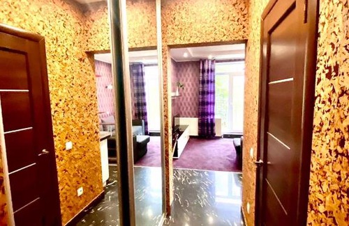 Podilskyj Apartment | Апартаменты -студия с французским балкончиком