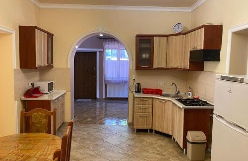 Berehove House | Будинок для відпочинку Патріція