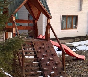Vorokhta Hotel | Водограй