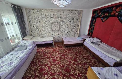 Bokonbayevo House | Гостевой дом Максат