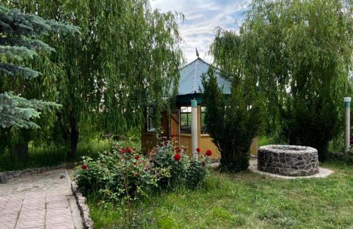 Issyk-Kul Region House | Гостевой дом “Kyzyl Alma” (Red Apple)