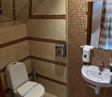 Sofiivska Borshchahivka Hotel | Готельно-ресторанний комплекс Б-52
