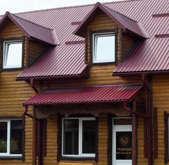 Vyzhnytsya Hotel | Готельно-ресторанний комплекс Традиція