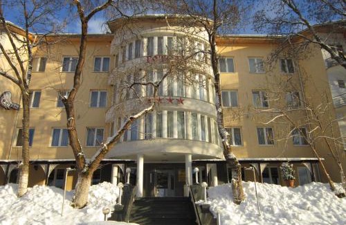 Polyana Hotel | Готель Поляна Квеле