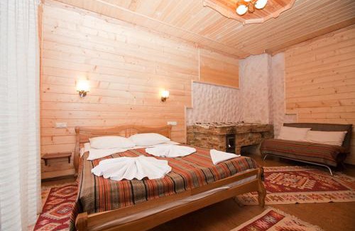 Polyanytsya Hotel | Гук готельно-ресторанний комплекс