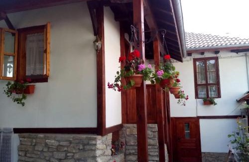 Tryavna House | Дядовата къща