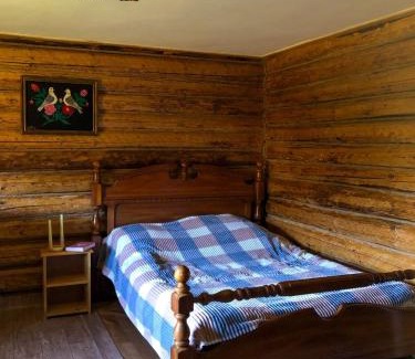 Huklyvyi Apartment | Затишна хата