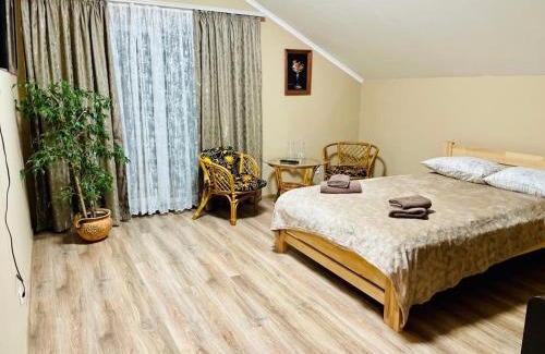 Mukachevo Apartment | Капрі