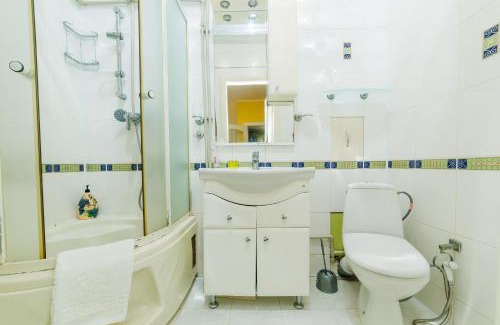 Sukhinovka Apartment | Квартира Антиквара у центрі Полтави Мережа AlexApartments Документи для відряджень Безконтатне заселення Цілодобово