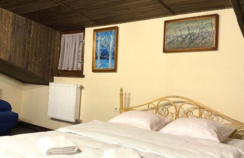 Lviv City Center Apartment | Квартира в центрі на вулиці Лесі Українки 19