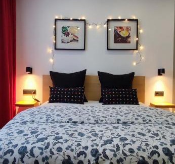 Tikhvin Apartment | Квартира на Связи 8