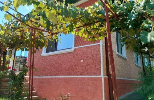 Elena House | Къща за гости Еленска свежест
