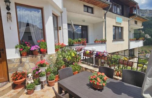 Trigrad House | Къща за гости Здравец