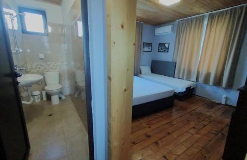 Dryanovo House | Къща за гости При Комина - Guest House By the Chimney
