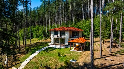 Apriltsi Villa | Къща за гости ХЕПИ