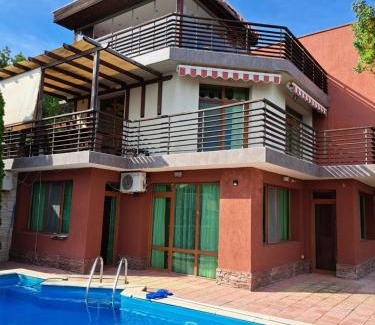 Osenovo Villa | Къща за гости ' SKY VIEW '