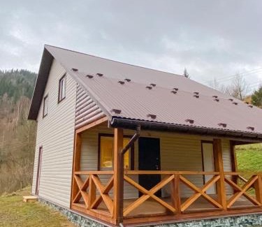Plavya Ski Chalet | Медові Карпати