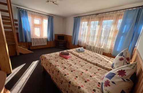 Yasinya House | Міні-готель Міраж