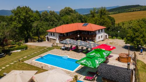 Pravets House | Небесните Пасбища