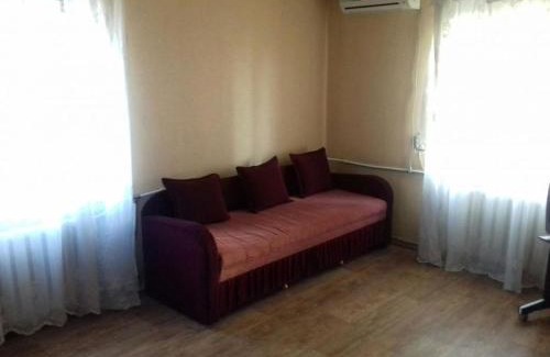 Krivoy Rog Apartment | Однокімнатна квартира подобово у центрі міста