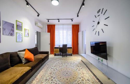 Almaty Apartment | Оранжевый уют