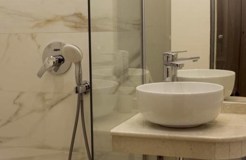 Slivek Hotel | Покрит Мост